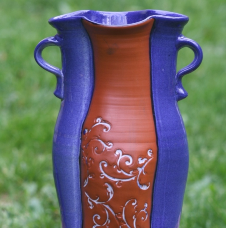 Vase with Vine